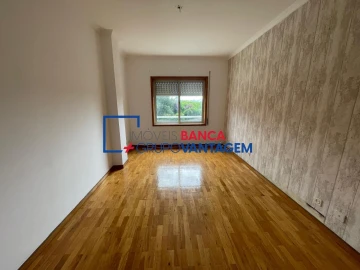 Apartamento T2 para Venda em Arcozelo