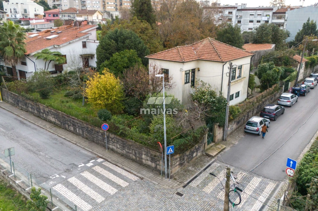 Moradia T7 para Venda em Ermesinde Foto 1