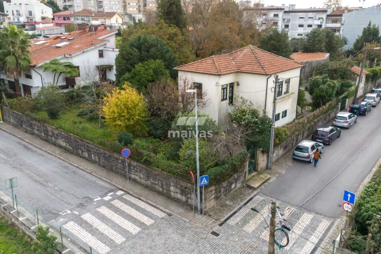 Moradia T7 para Venda em Ermesinde Foto 1