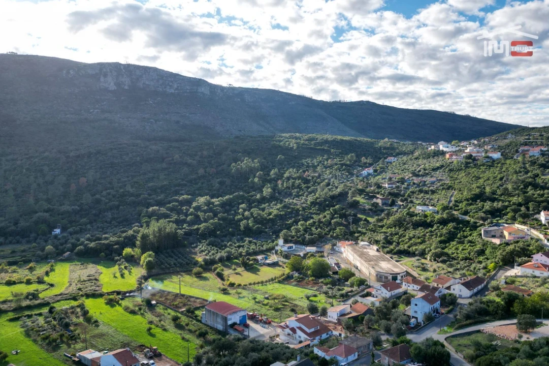 Terreno P/ Prédio para Venda em Mira de Aire Foto 8