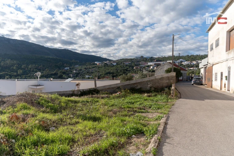 Terreno P/ Prédio para Venda em Mira de Aire Foto 5