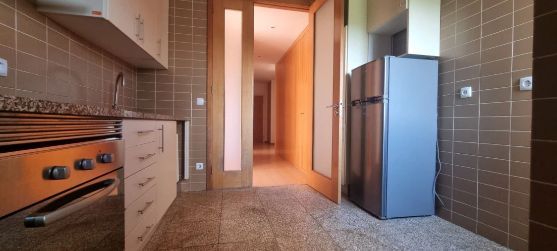 Apartamento T3 para Venda em Moreira Foto 8