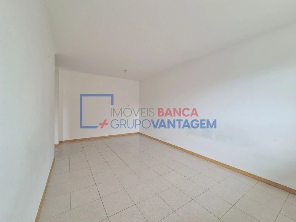 Apartamento T2 para Venda em Mina de Água Foto 5