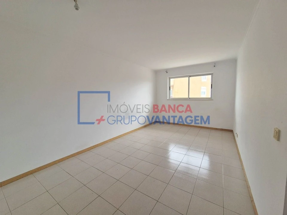 Apartamento T2 para Venda em Mina de Água Foto 6