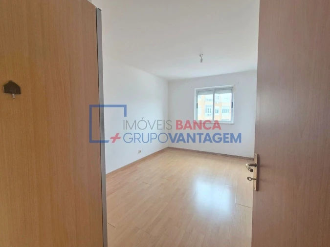 Apartamento T2 para Venda em Mina de Água Foto 14