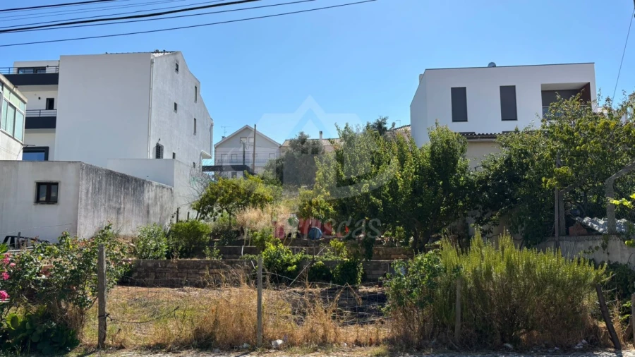 Terreno para Venda em Santa Iria de Azoia, São João da Talha e Bobadela Foto 1