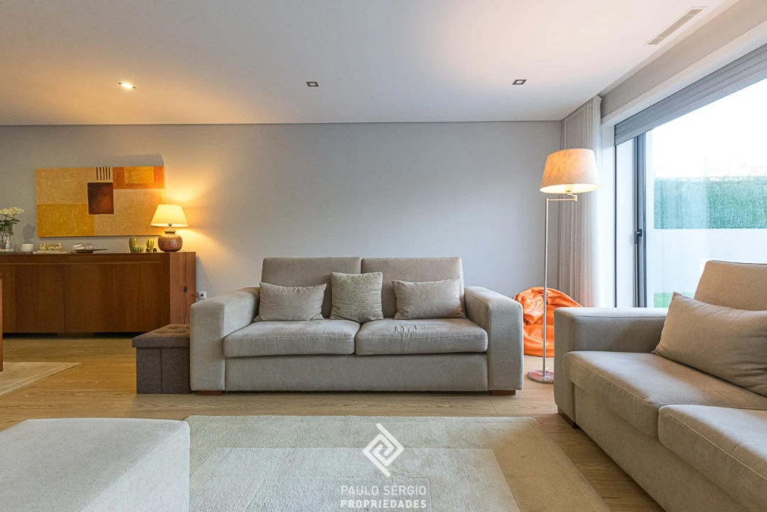 Moradia T3 para Venda em Santa Marinha e São Pedro da Afurada Foto 5