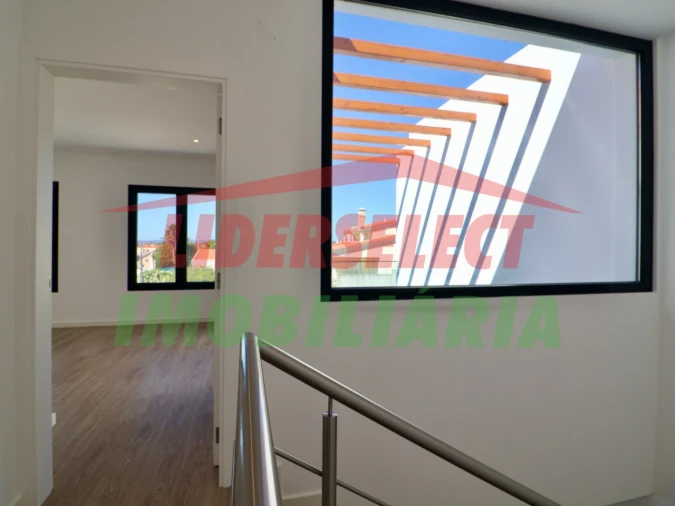 Moradia T3 para Venda em Silveira Foto 15