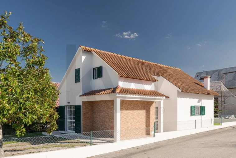 Moradia T4 para Venda em Sesimbra (Castelo) Foto 2