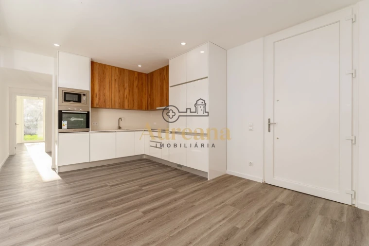 Moradia T2 para Venda em Nossa Senhora da Piedade Foto 1