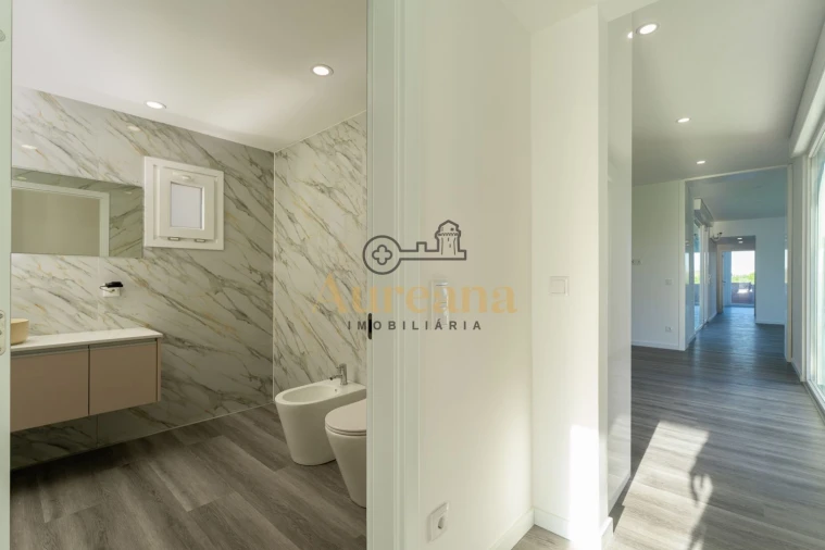 Moradia T2 para Venda em Nossa Senhora da Piedade Foto 17