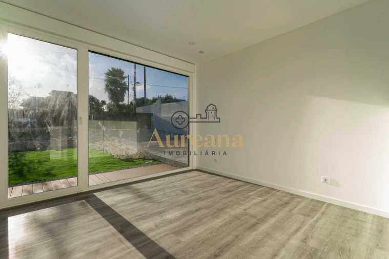 Moradia T2 para Venda em Nossa Senhora da Piedade Foto 15