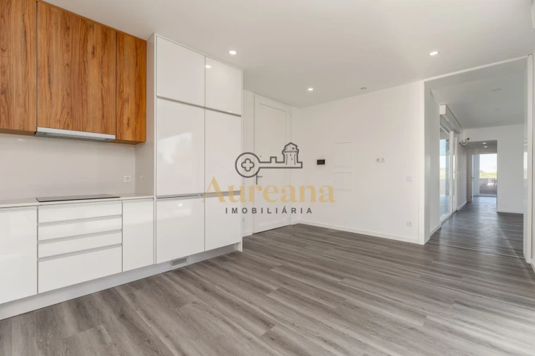 Moradia T2 para Venda em Nossa Senhora da Piedade Foto 2