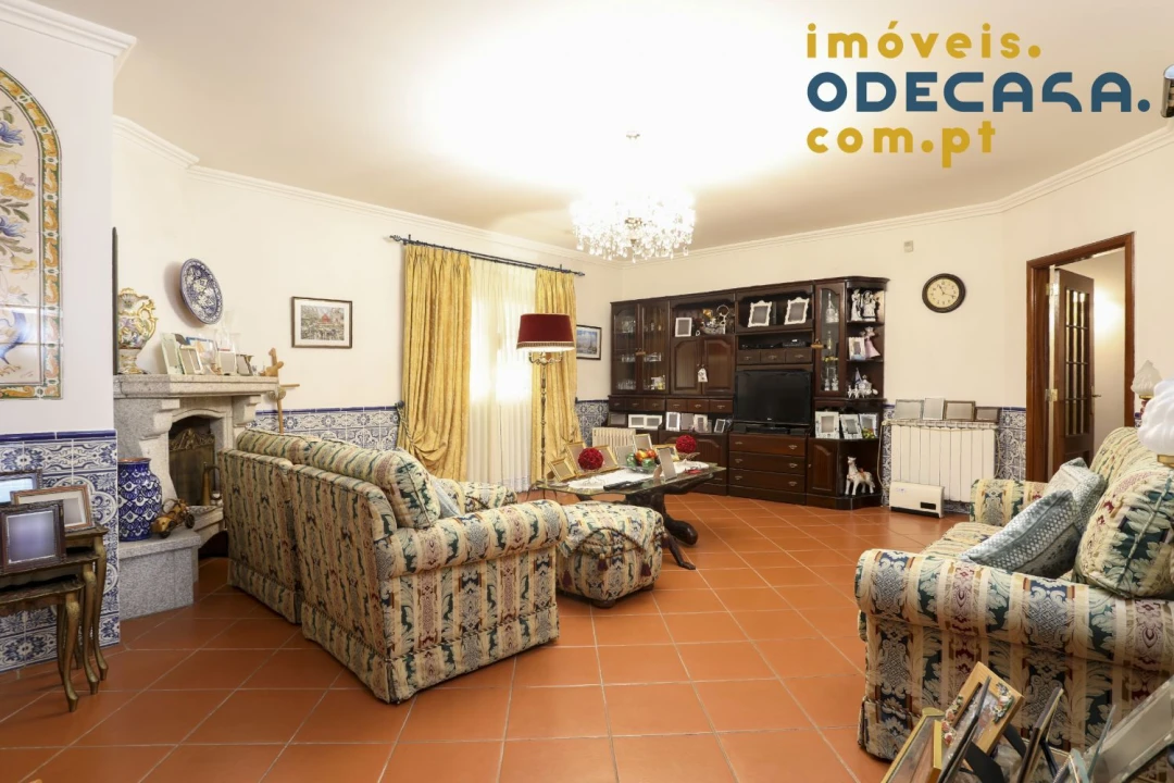 Moradia T6 para Venda em Gambia-Pontes-Alto da Guerra Foto 30