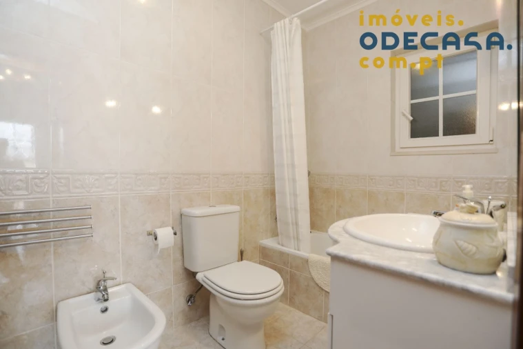 Moradia T6 para Venda em Gambia-Pontes-Alto da Guerra Foto 13