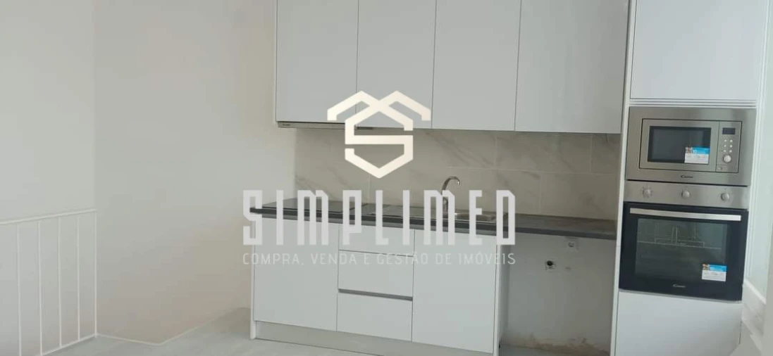 Loja para Venda em Laranjeiro e Feijó Foto 2