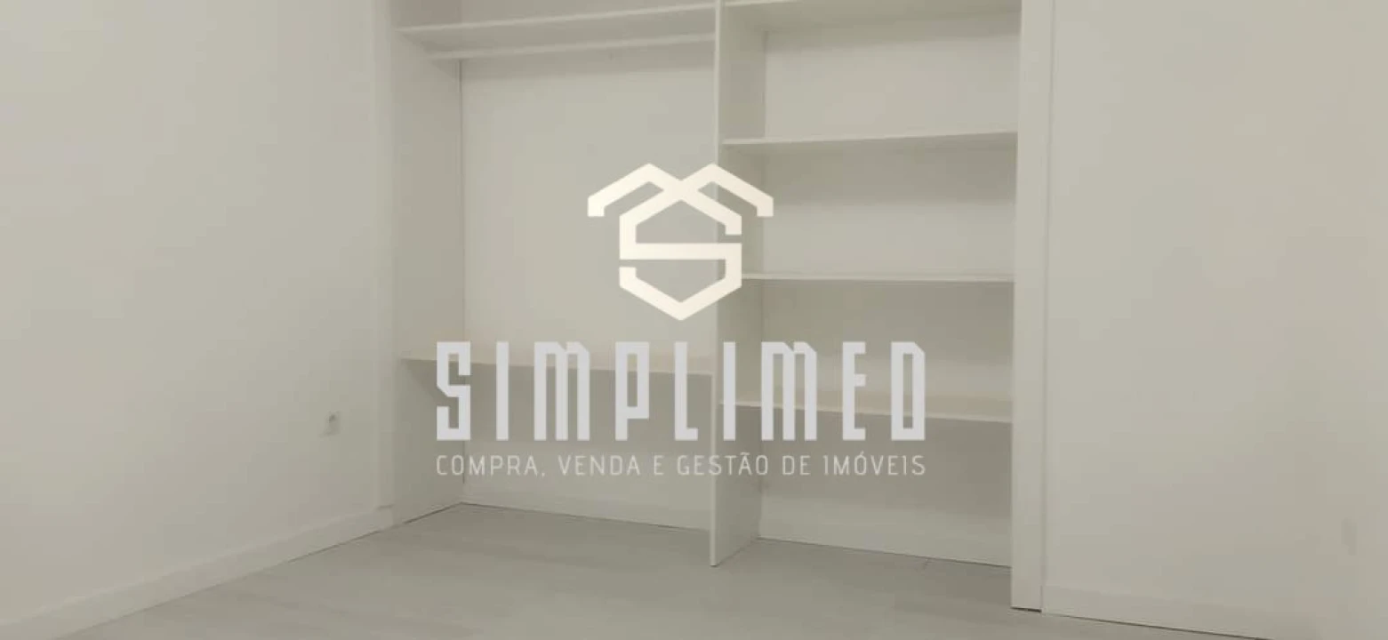 Loja para Venda em Laranjeiro e Feijó Foto 4