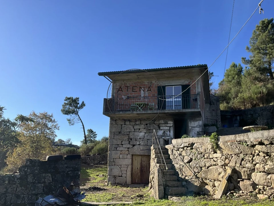 Quinta T4 para Venda em Mondrões Foto 1