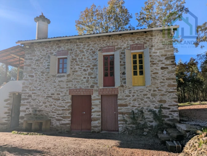 Quinta T2 para Venda em Beco Foto 2