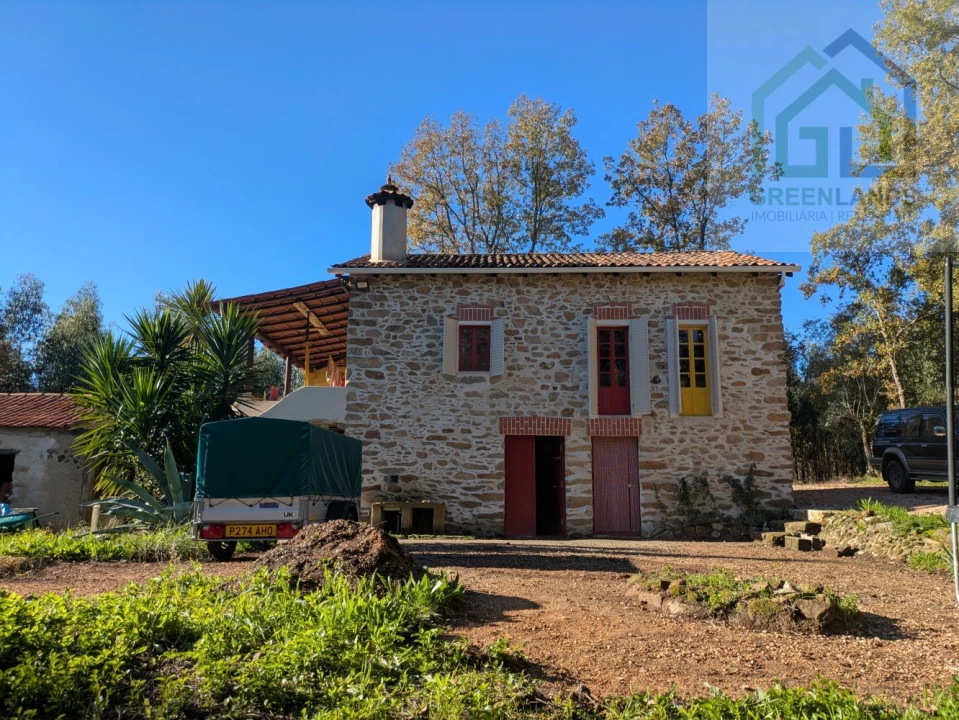 Quinta T2 para Venda em Beco Foto 4