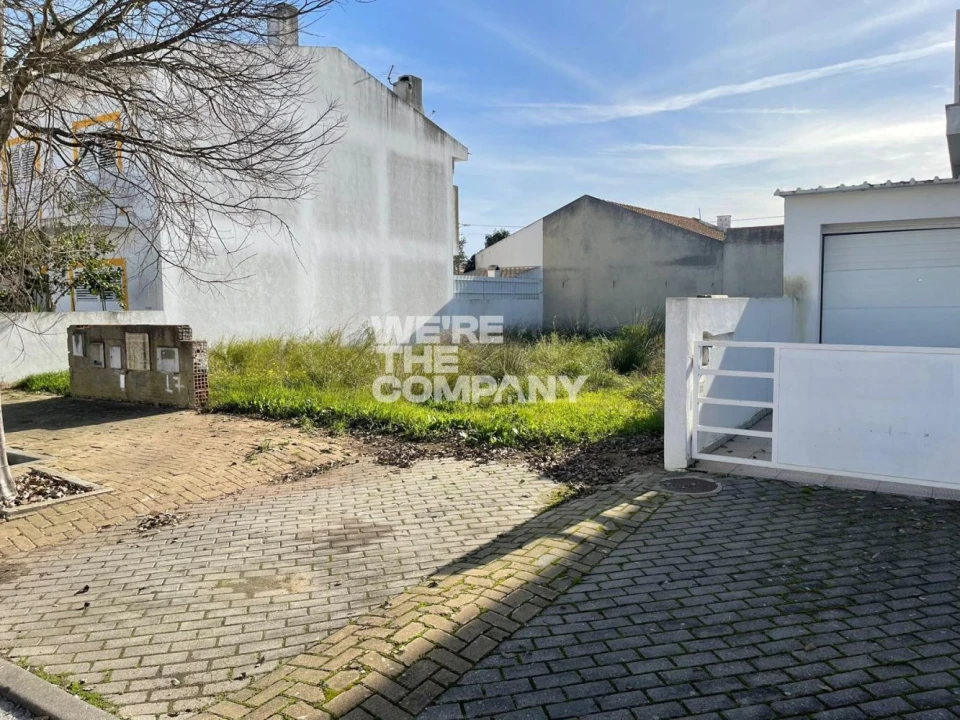 Terreno para Venda em Alhos Vedros Foto 1