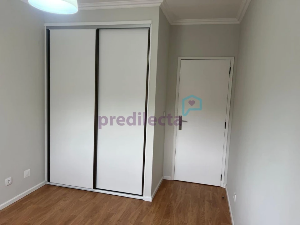 Apartamento T1 para Arrendamento em Paranhos Foto 8