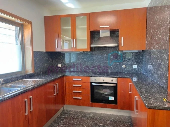 Apartamento T3 para Arrendamento em Paranhos