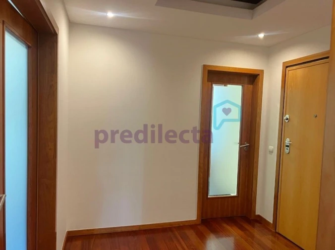 Apartamento T3 para Arrendamento em Paranhos Foto 7