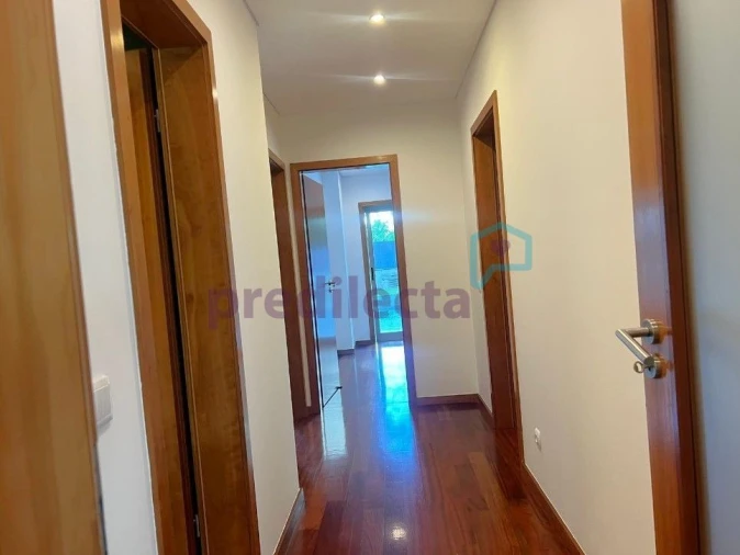 Apartamento T3 para Arrendamento em Paranhos Foto 5