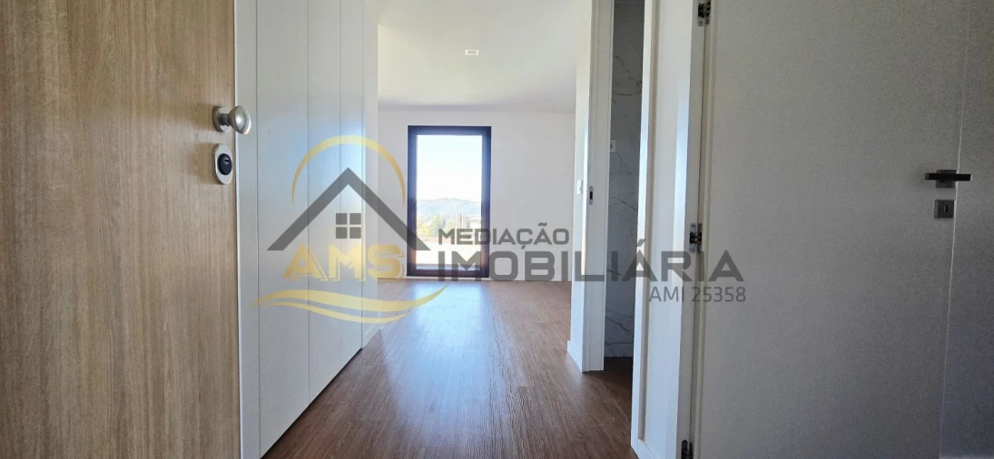 Apartamento T3 para Venda em Fafe Foto 22