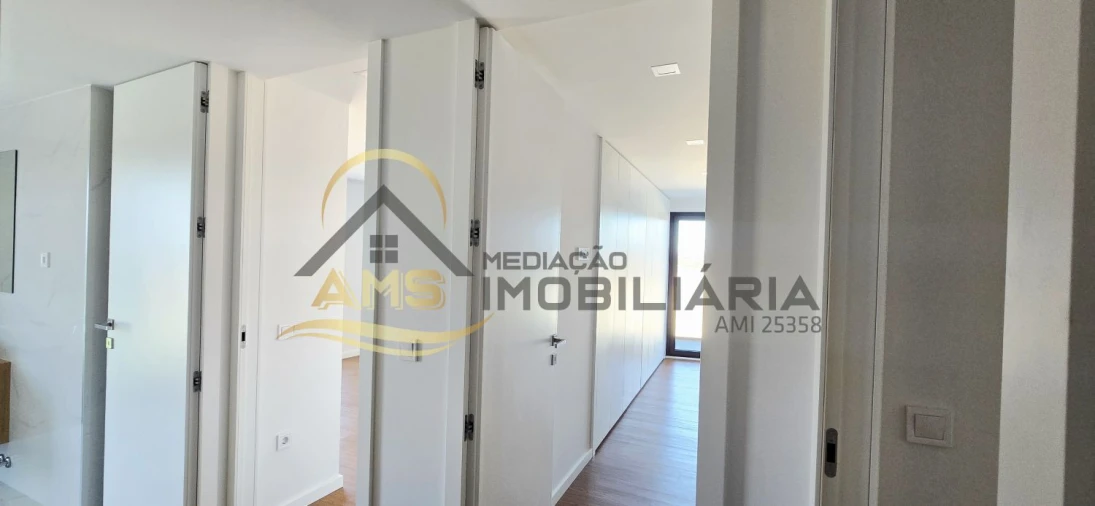 Apartamento T3 para Venda em Fafe Foto 21