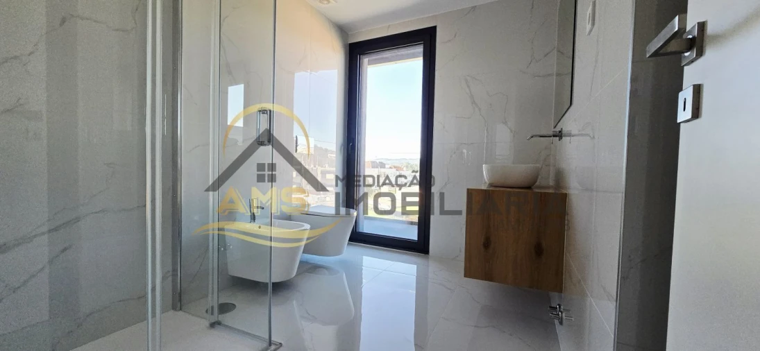 Apartamento T3 para Venda em Fafe Foto 20