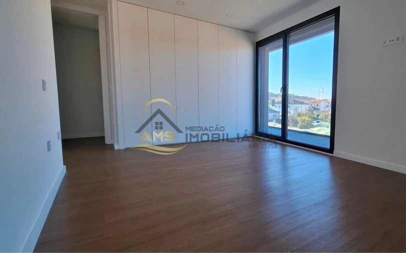 Apartamento T3 para Venda em Fafe Foto 6