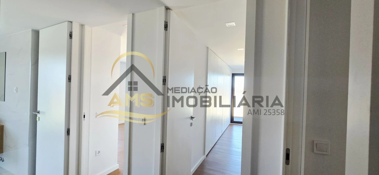 Apartamento T3 para Venda em Fafe Foto 31