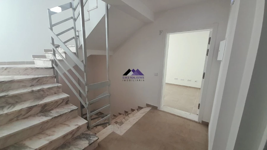 Apartamento T2 para Venda em Monte Gordo Foto 2