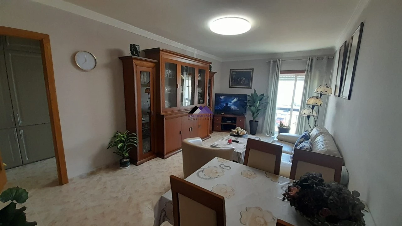 Apartamento T3 para Venda em Vila Real de Santo Antonio Foto 4