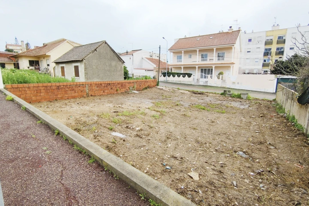 Terreno para Arrendamento em São Domingos de Rana Foto 4