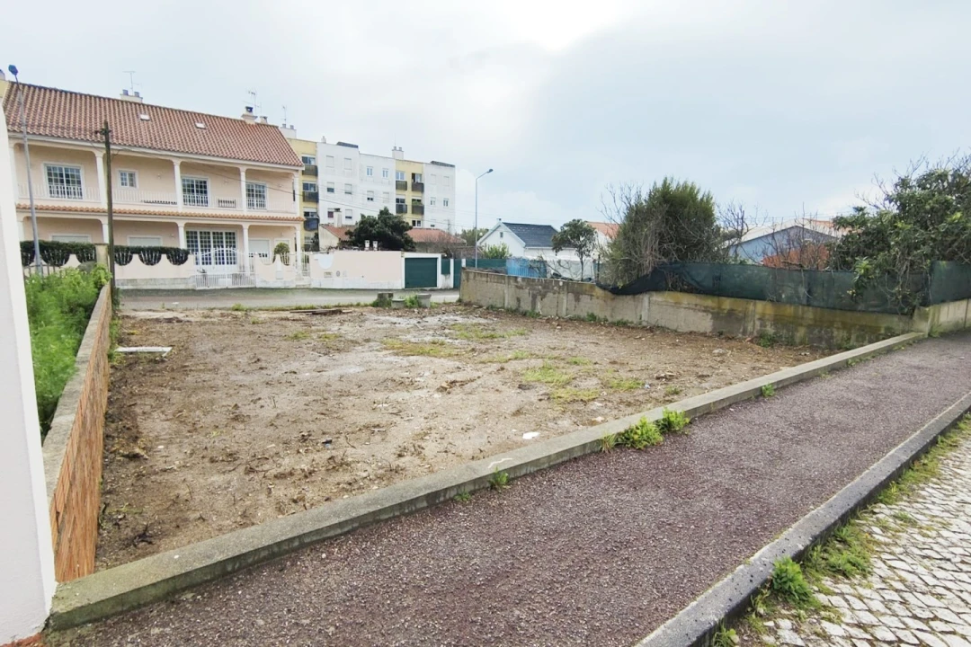 Terreno para Arrendamento em São Domingos de Rana Foto 10