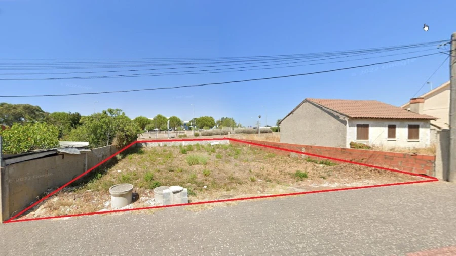 Terreno para Arrendamento em São Domingos de Rana Foto 1