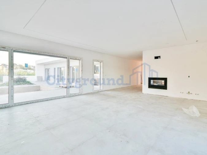 Moradia T4 para Venda em Nadadouro Foto 11