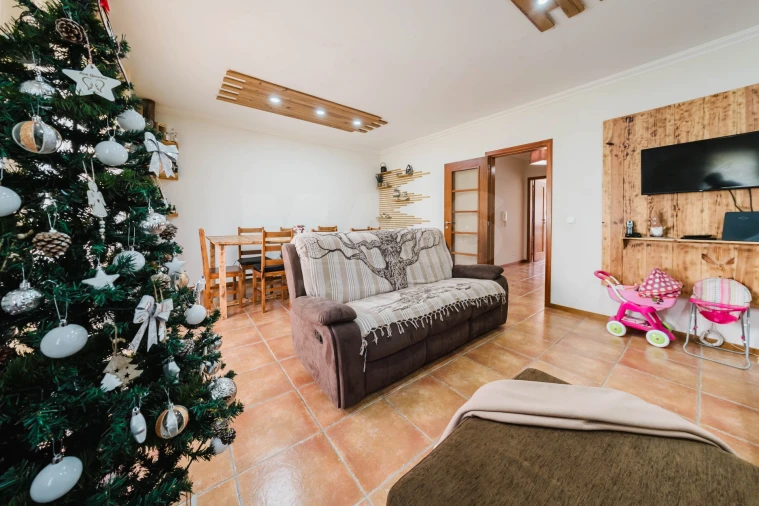 Apartamento T3 para Venda em Bombarral e Vale Covo Foto 7