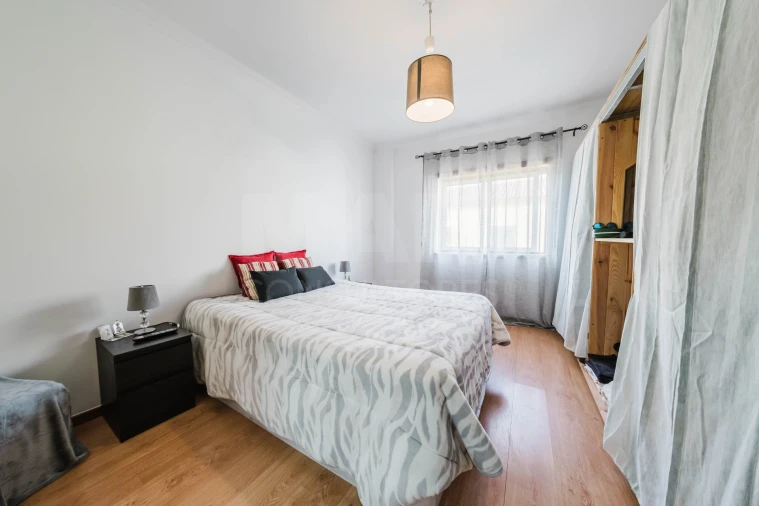 Apartamento T3 para Venda em Bombarral e Vale Covo Foto 9