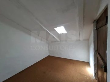 Moradia T4 para Arrendamento em Atouguia da Baleia