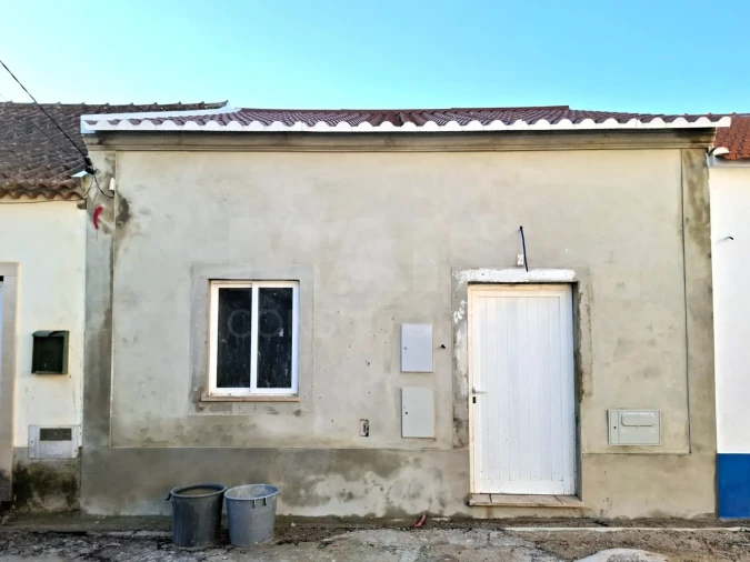 Moradia T1 para Venda em Peral