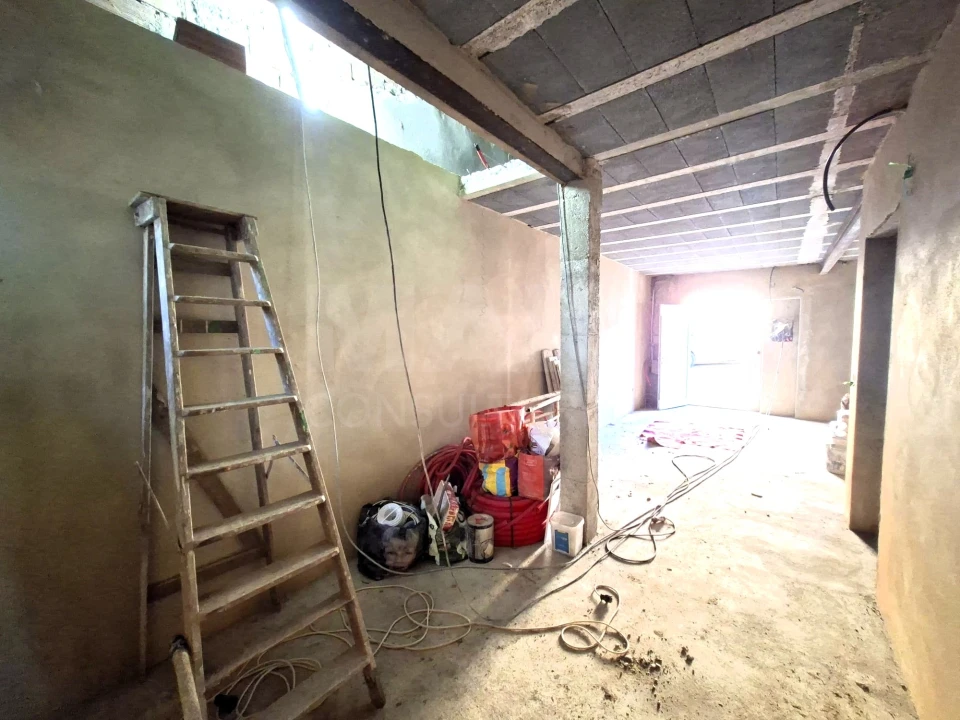 Moradia T1 para Venda em Peral Foto 6