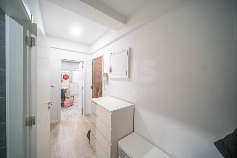 Apartamento T2 para Venda em Póvoa de Santa Iria e Forte da Casa Foto 6