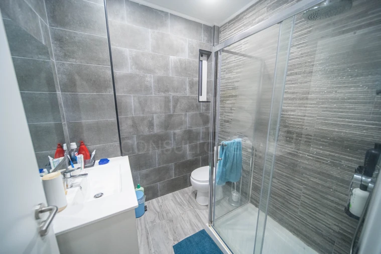 Apartamento T2 para Venda em Póvoa de Santa Iria e Forte da Casa Foto 7