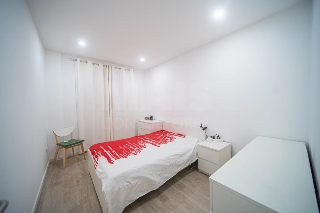 Apartamento T2 para Venda em Póvoa de Santa Iria e Forte da Casa Foto 10