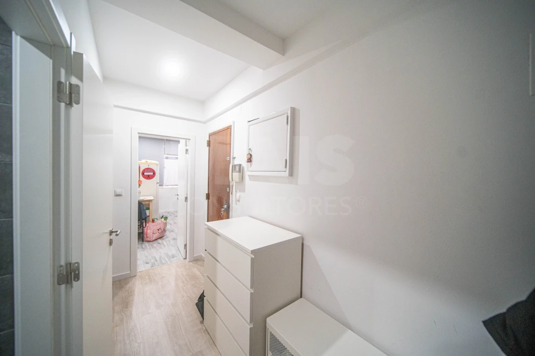 Apartamento T2 para Venda em Póvoa de Santa Iria e Forte da Casa Foto 6