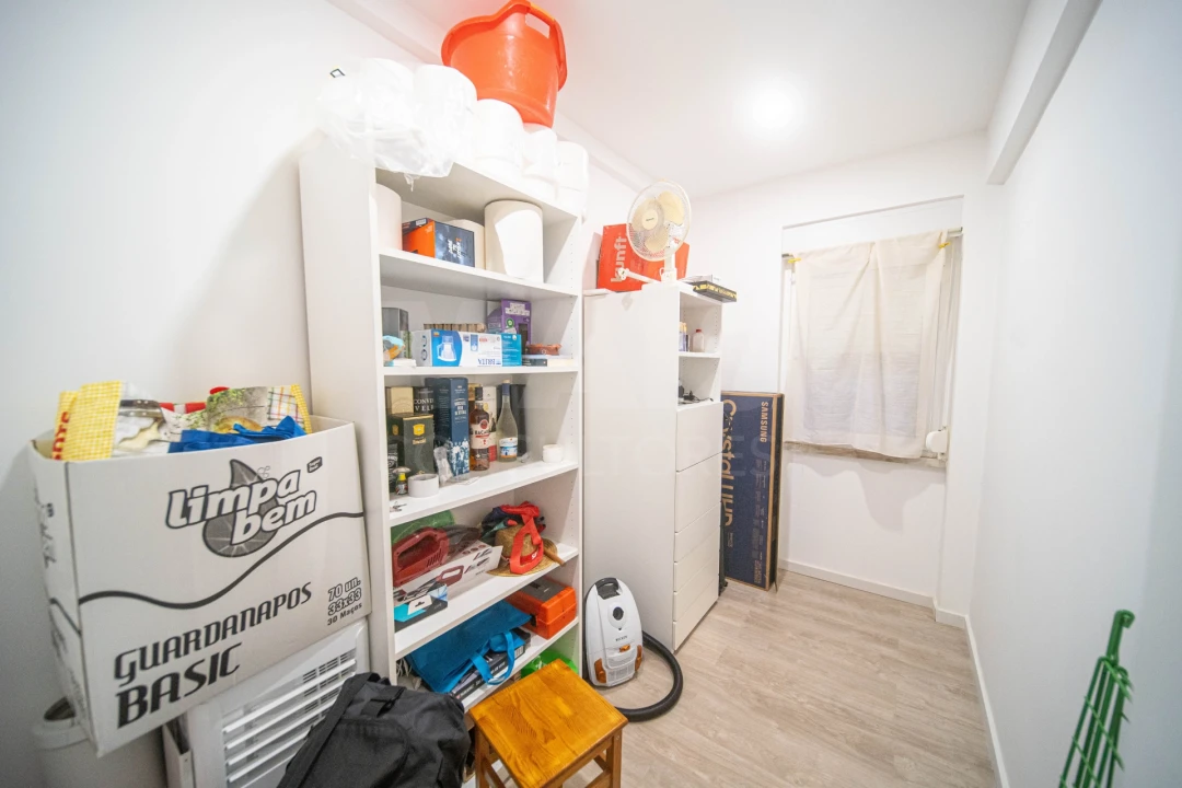 Apartamento T2 para Venda em Póvoa de Santa Iria e Forte da Casa Foto 4